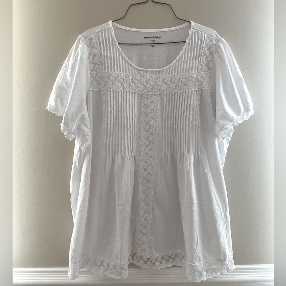 Lace detailed short sleeved top size 1x